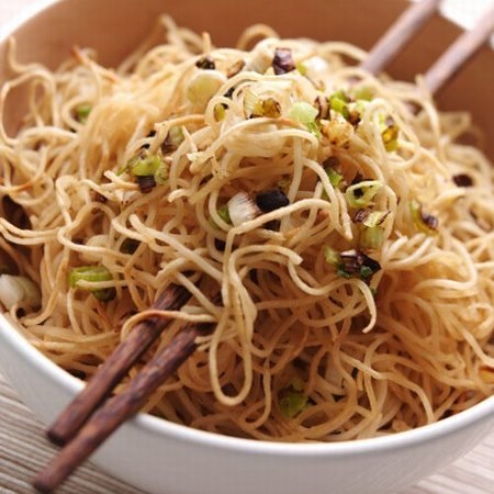 recette-chinoise-nouilles-sautees-100517-450-101606_L